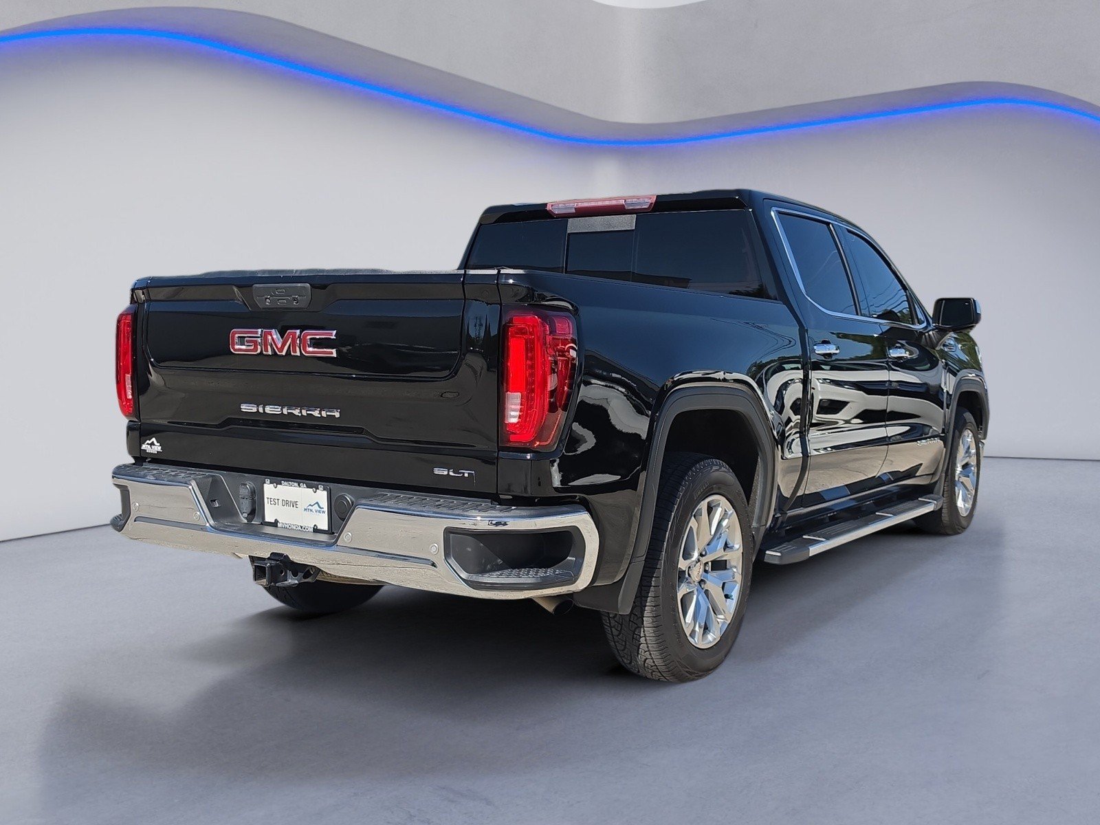 Used 2019 GMC Sierra 1500 SLT w/ SLT Premium Plus Package RWD image 6