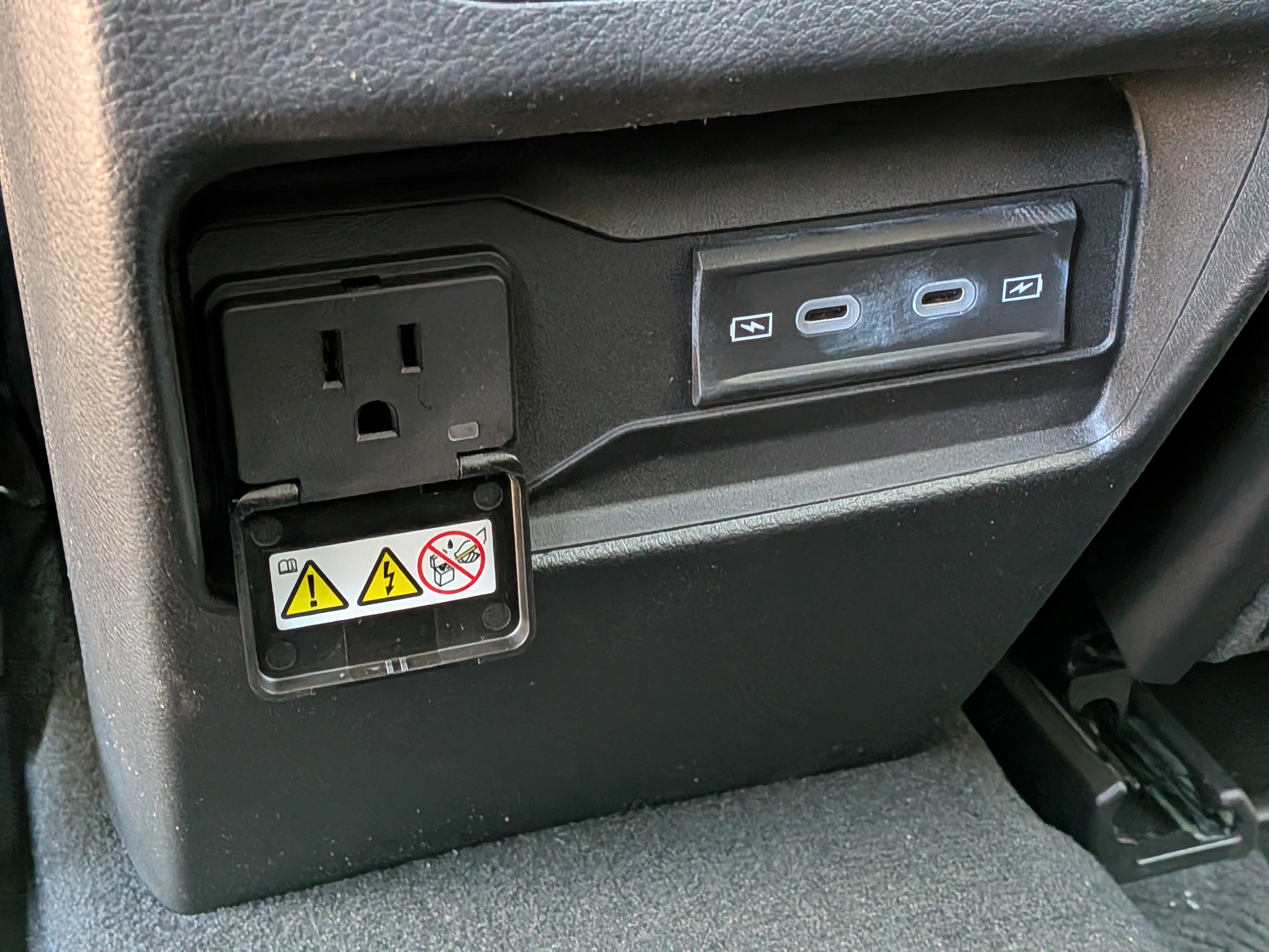 New 2026 Jeep Grand Cherokee Altitude RWD image 16