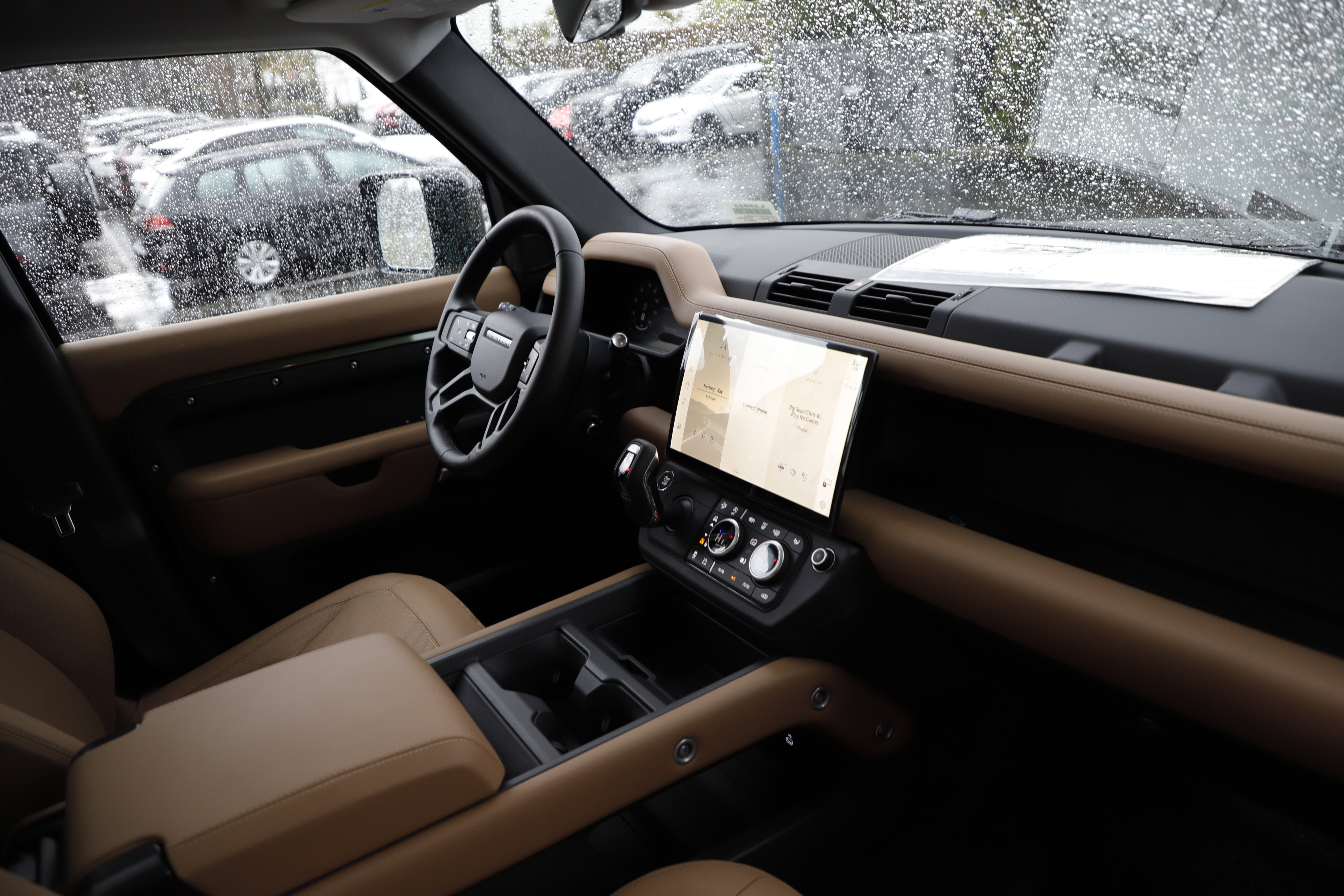 New 2026 Land Rover Defender 110 X-Dynamic SE AWD/4WD image 13