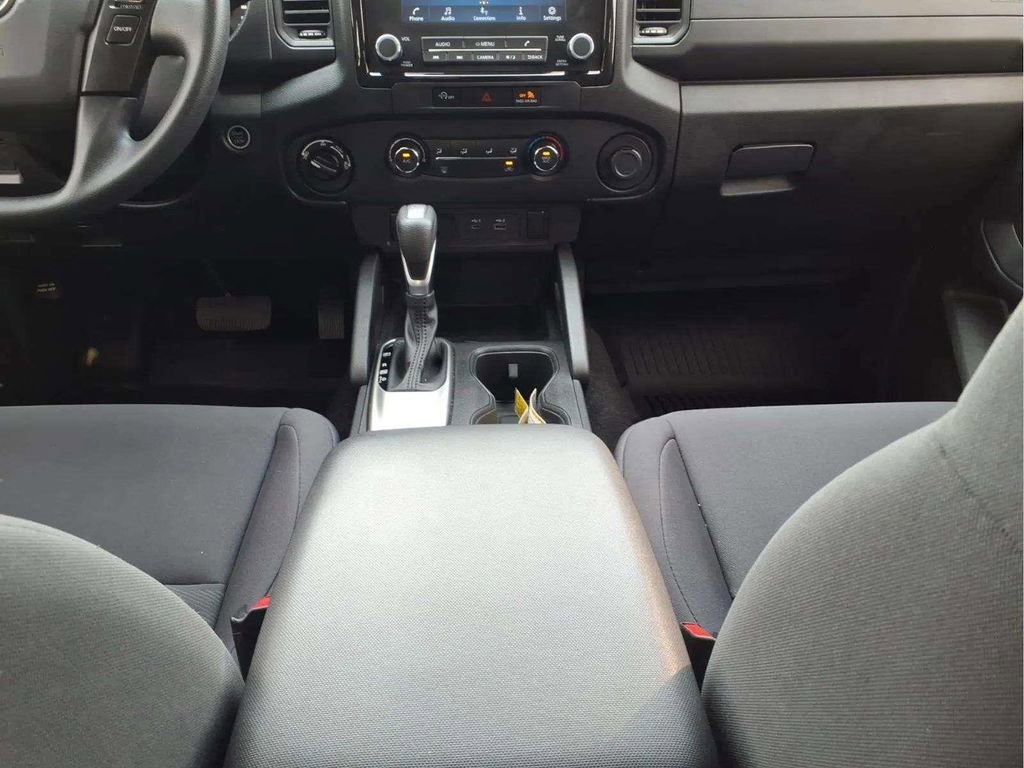 Used 2024 Nissan Frontier S AWD/4WD image 11