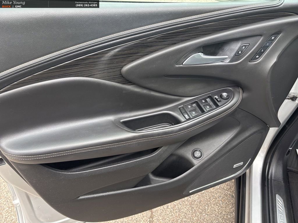 Used 2016 Buick Envision Premium w/ Driver Confidence Package image 17