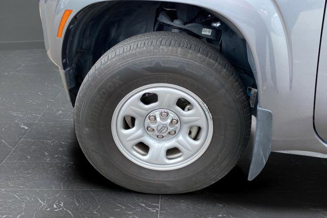 Used 2024 Nissan Frontier S w/ Graphics Package image 29