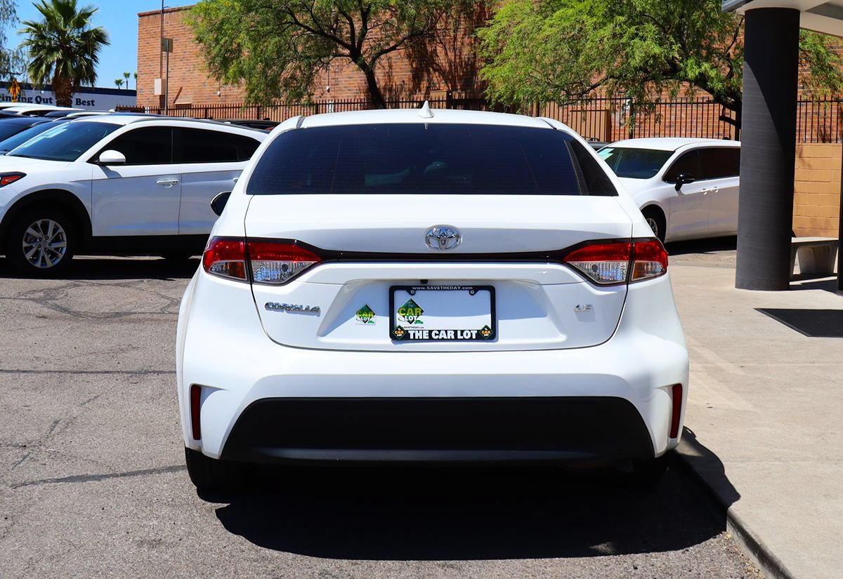 Used 2023 Toyota Corolla LE w/ Carpet Mat Package (TMS) FWD image 11