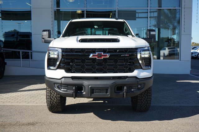 New 2026 Chevrolet Silverado 2500 ZR2 w/ ZR2 Bison Edition image 3