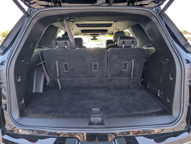 Used 2023 Chevrolet Traverse Premier w/ Redline Edition image 13
