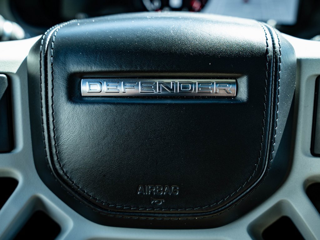 Used 2023 Land Rover Defender 130 X-Dynamic SE AWD/4WD image 28