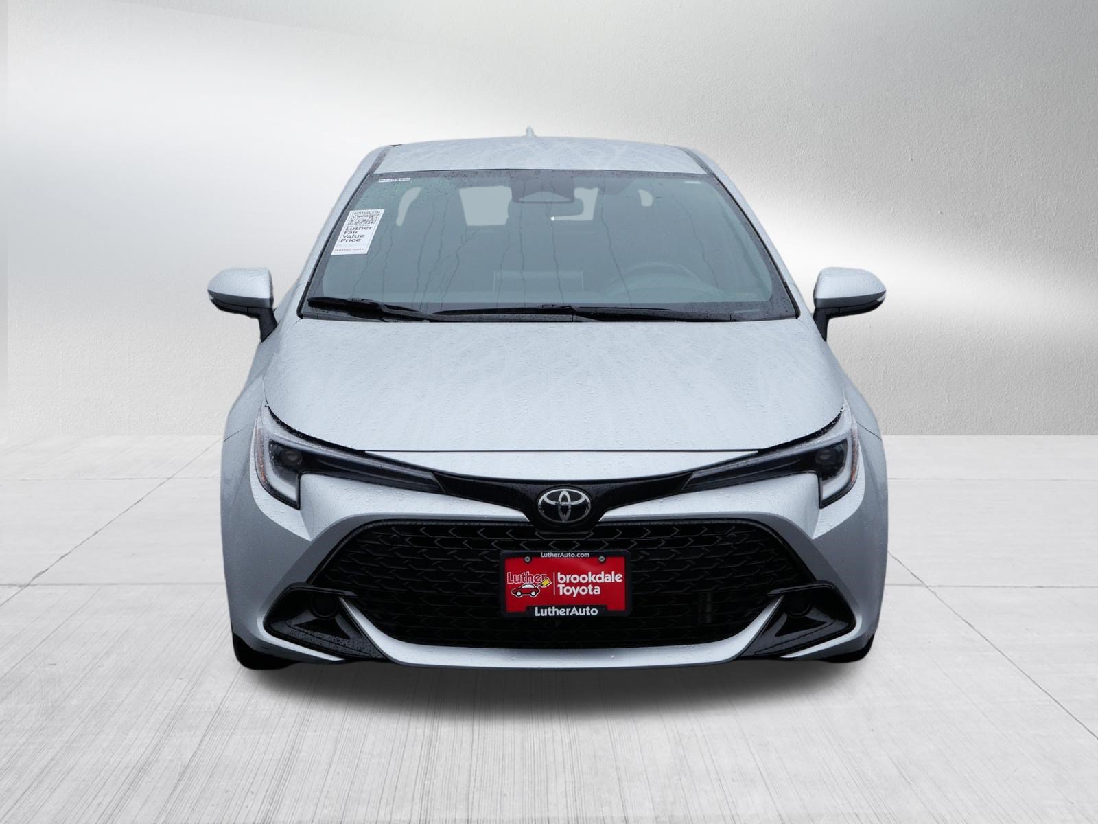 Certified 2025 Toyota Corolla SE FWD image 2