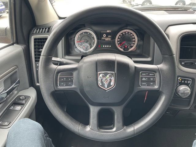 Used 2015 RAM 1500 Express RWD image 17