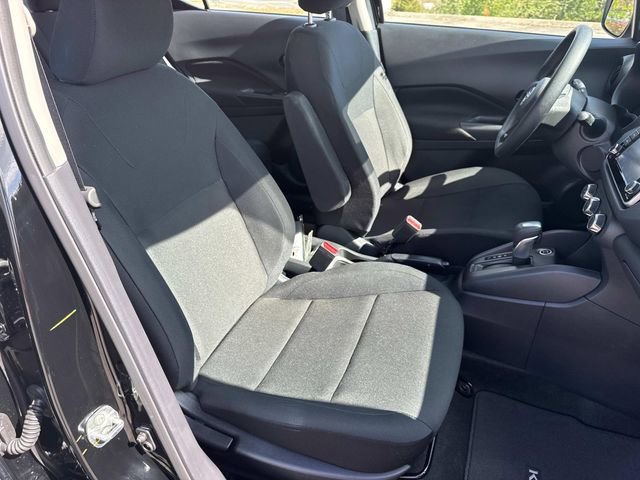 Certified 2025 Nissan Kicks Play S image 23