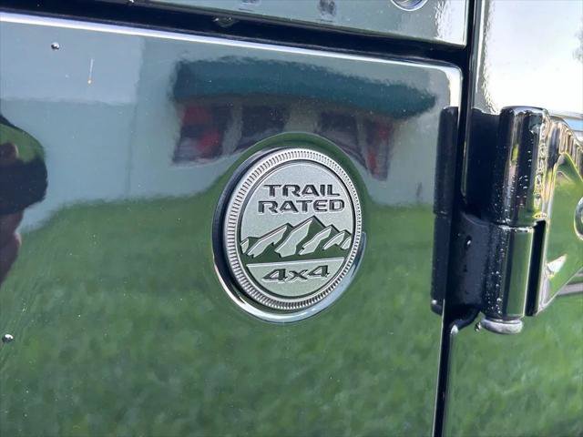 Certified 2025 Jeep Gladiator Sport AWD/4WD image 31