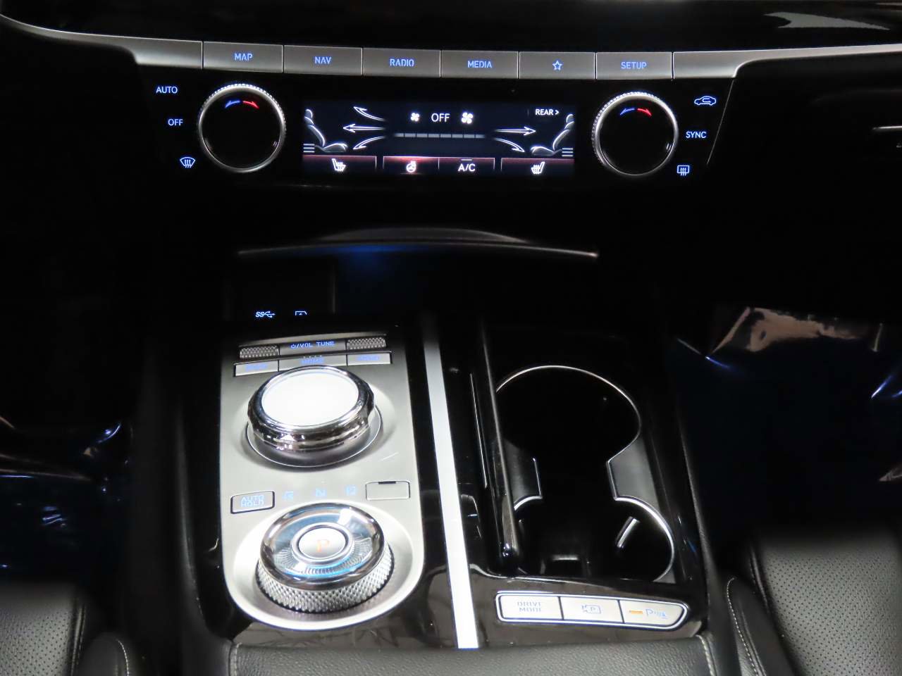 Used 2023 Genesis G80 2.5T AWD/4WD image 8