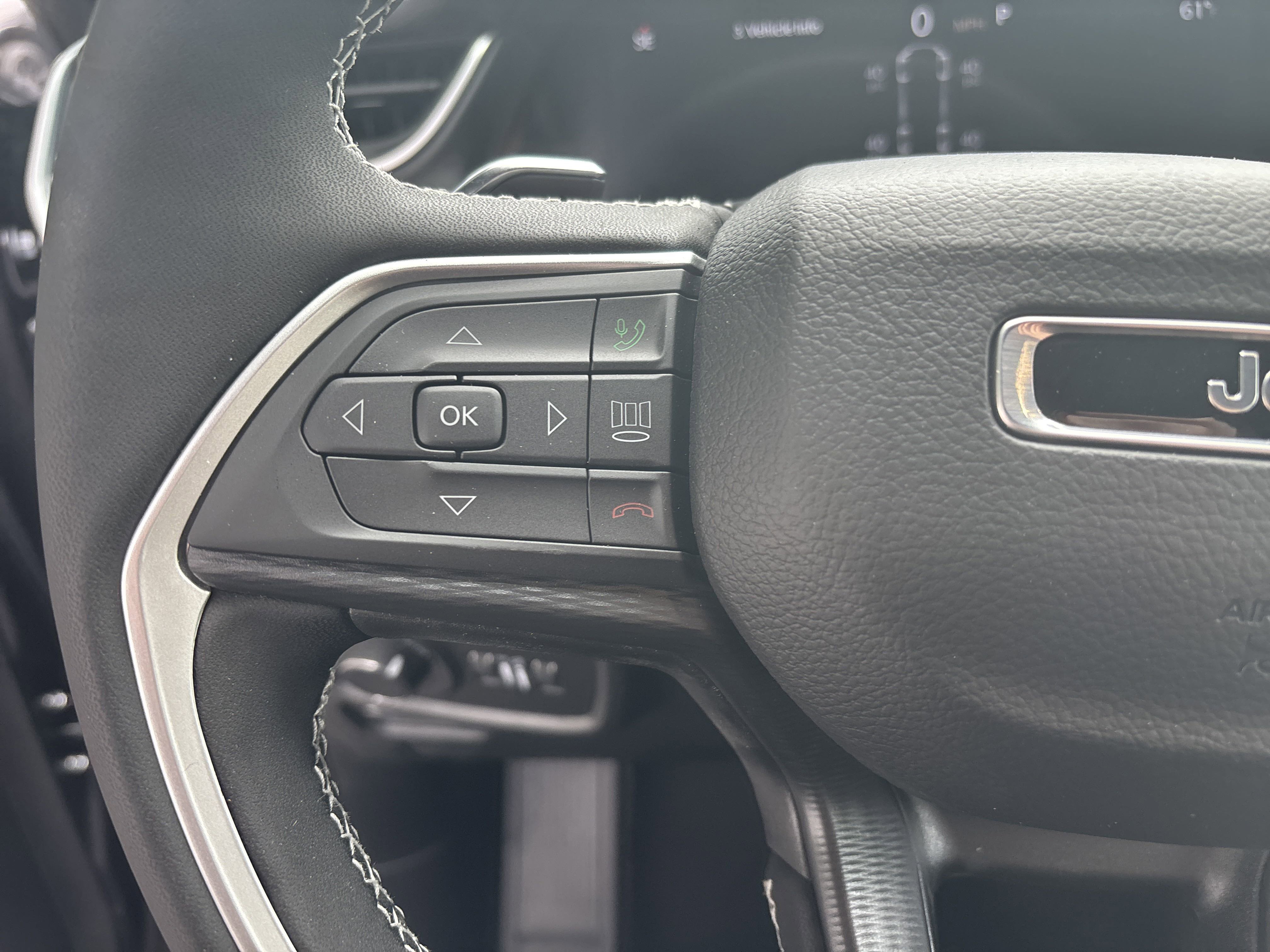 New 2025 Jeep Grand Cherokee L Altitude image 19