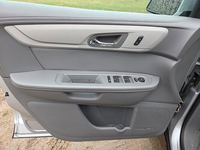 Used 2014 Chevrolet Traverse LT image 16