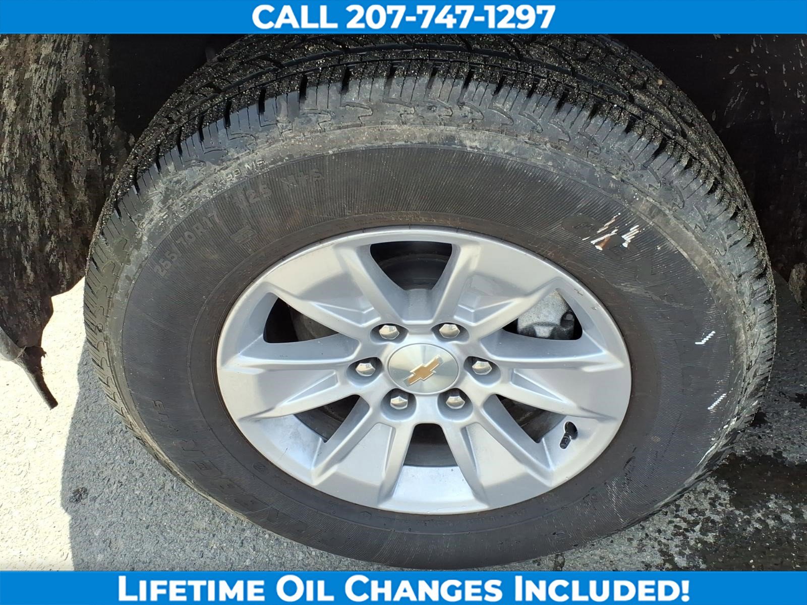 Used 2025 Chevrolet Silverado 1500 W/T image 9