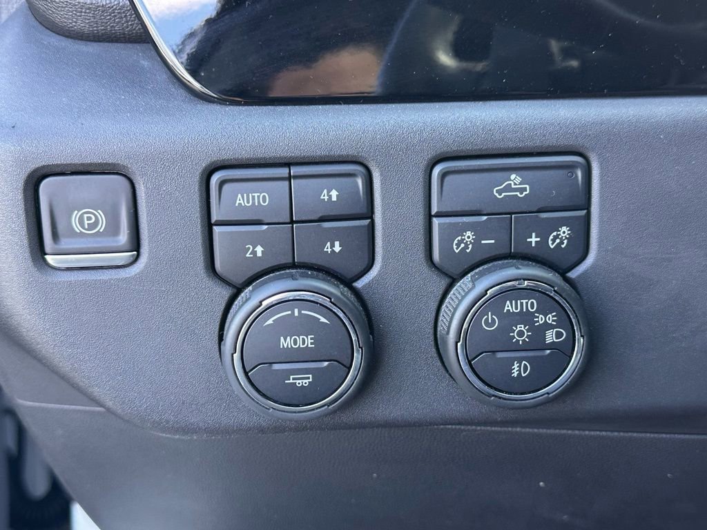 Used 2023 Chevrolet Silverado 1500 LT Trail Boss image 31