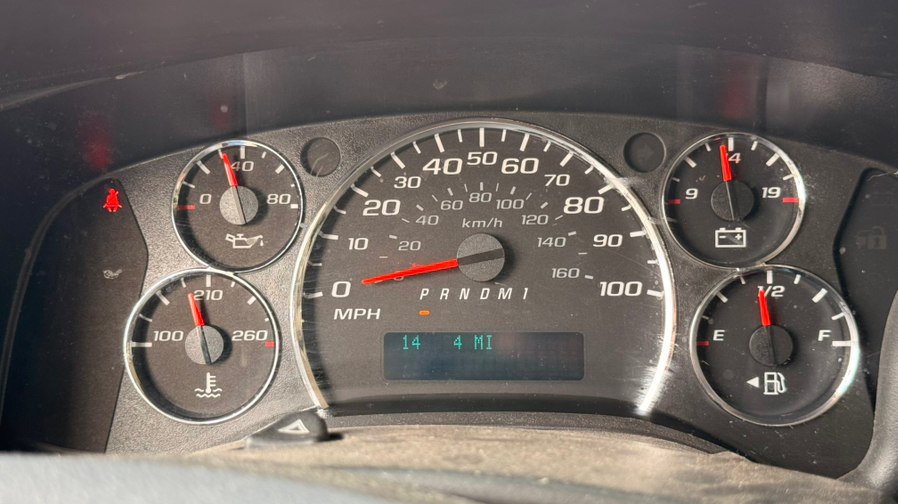 Used 2016 GMC Savana 3500 RWD image 17