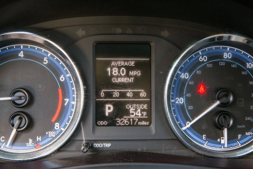 Used 2018 Toyota Corolla LE image 17