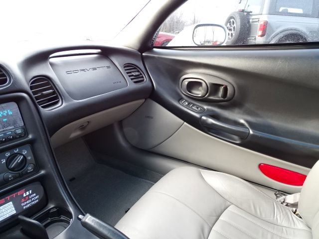 Used 1997 Chevrolet Corvette Coupe image 15