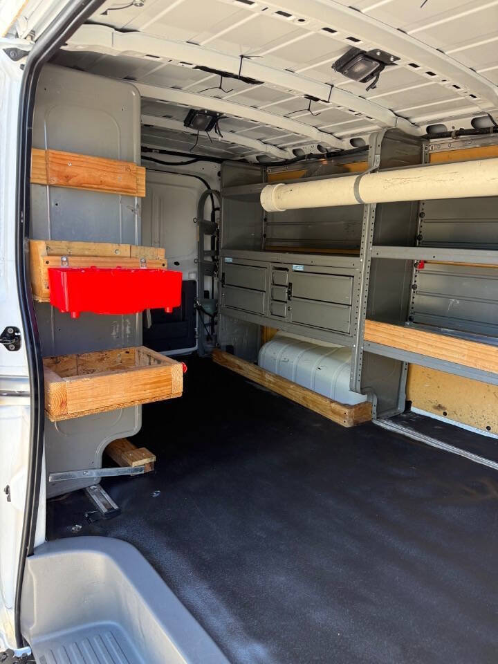 Used 2019 Nissan NV 2500 SV w/ Navigation Package RWD image 16