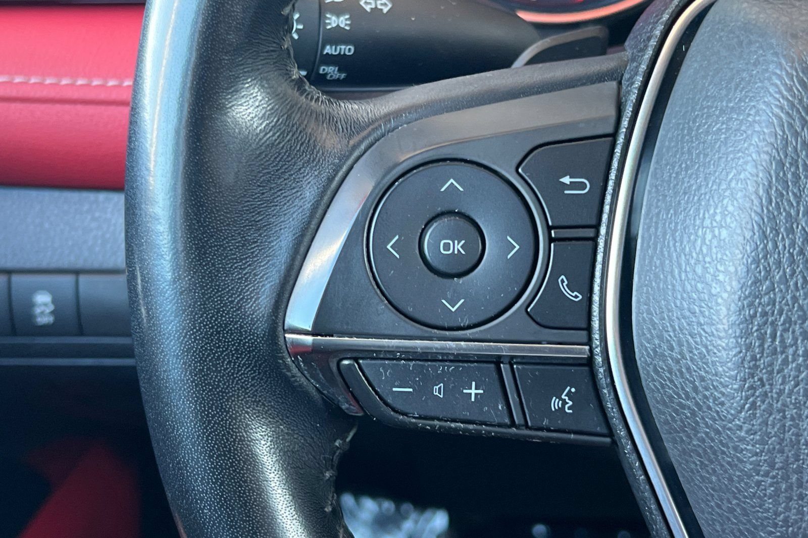 Certified 2019 Toyota Camry XSE FWD image 27