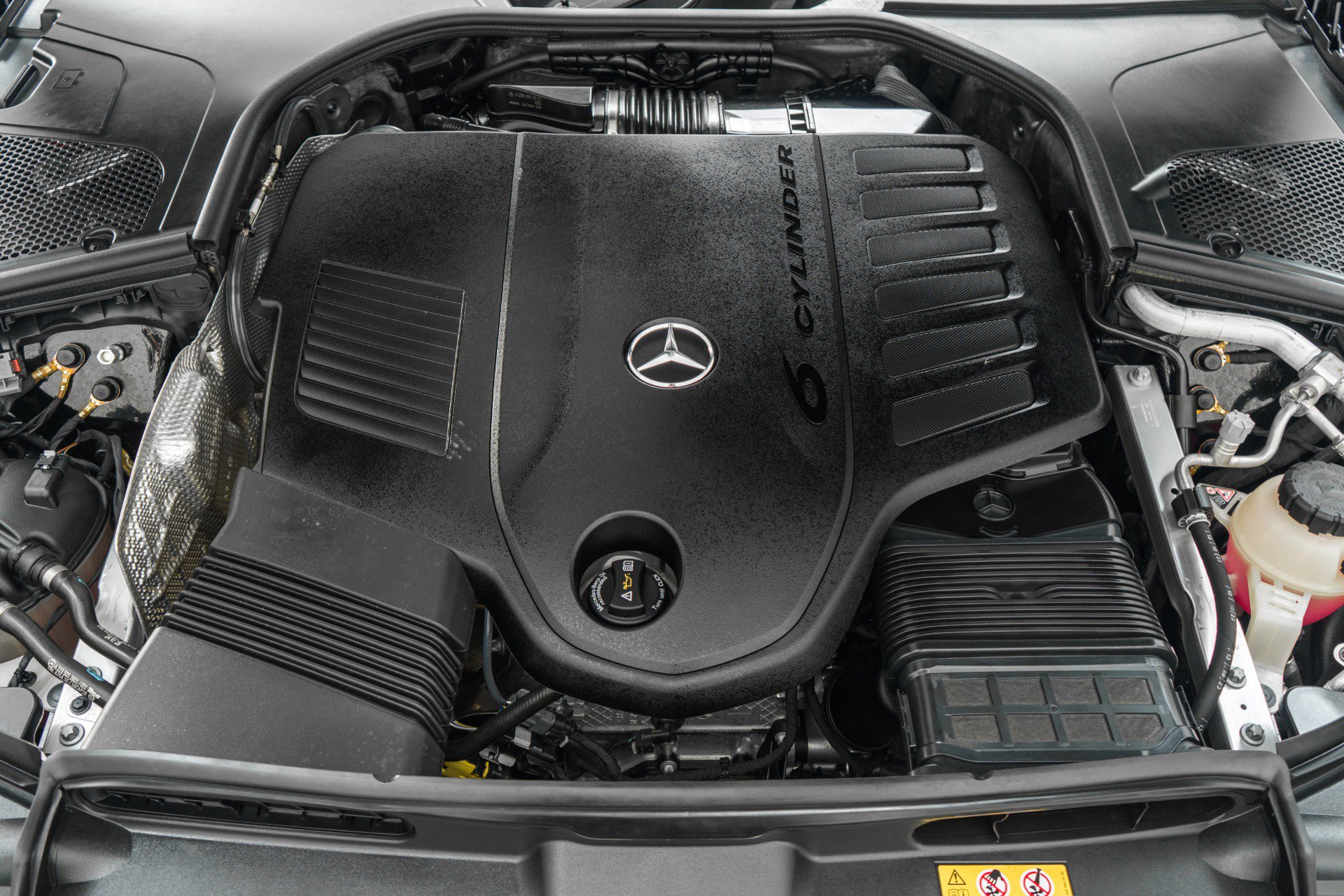 Used 2025 Mercedes-Benz S 580e 4MATIC Sedan image 12