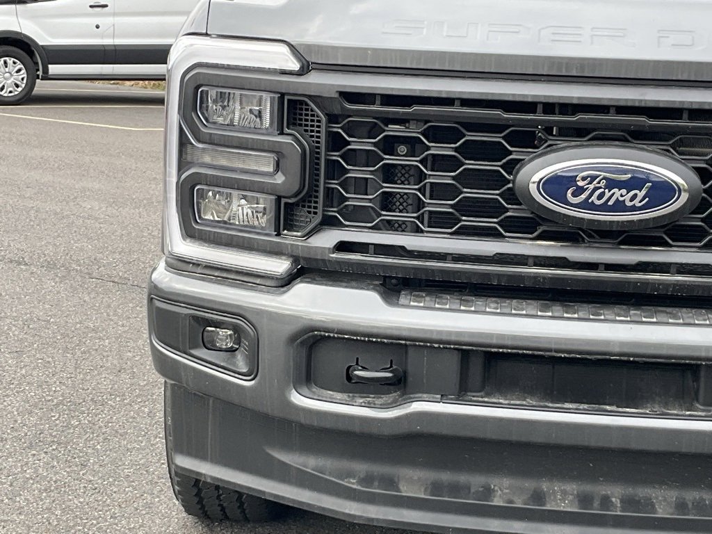 New 2026 Ford F250 XL image 2