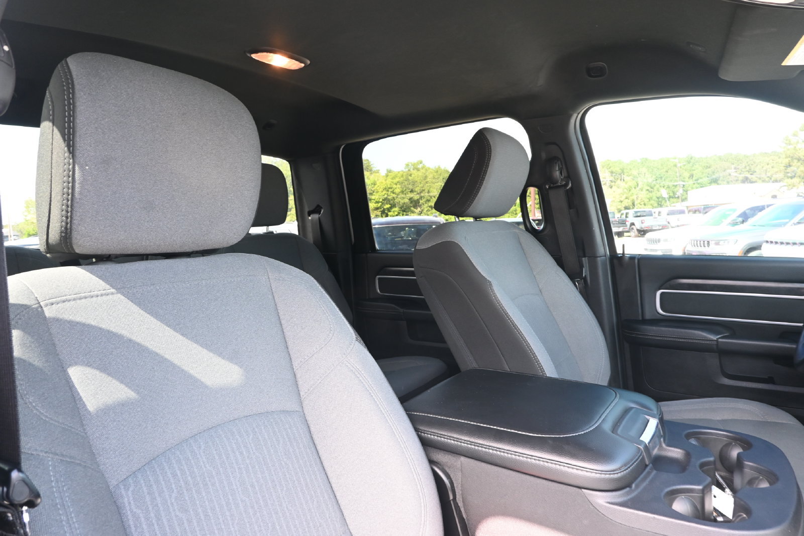 Used 2024 RAM 2500 Big Horn AWD/4WD image 30