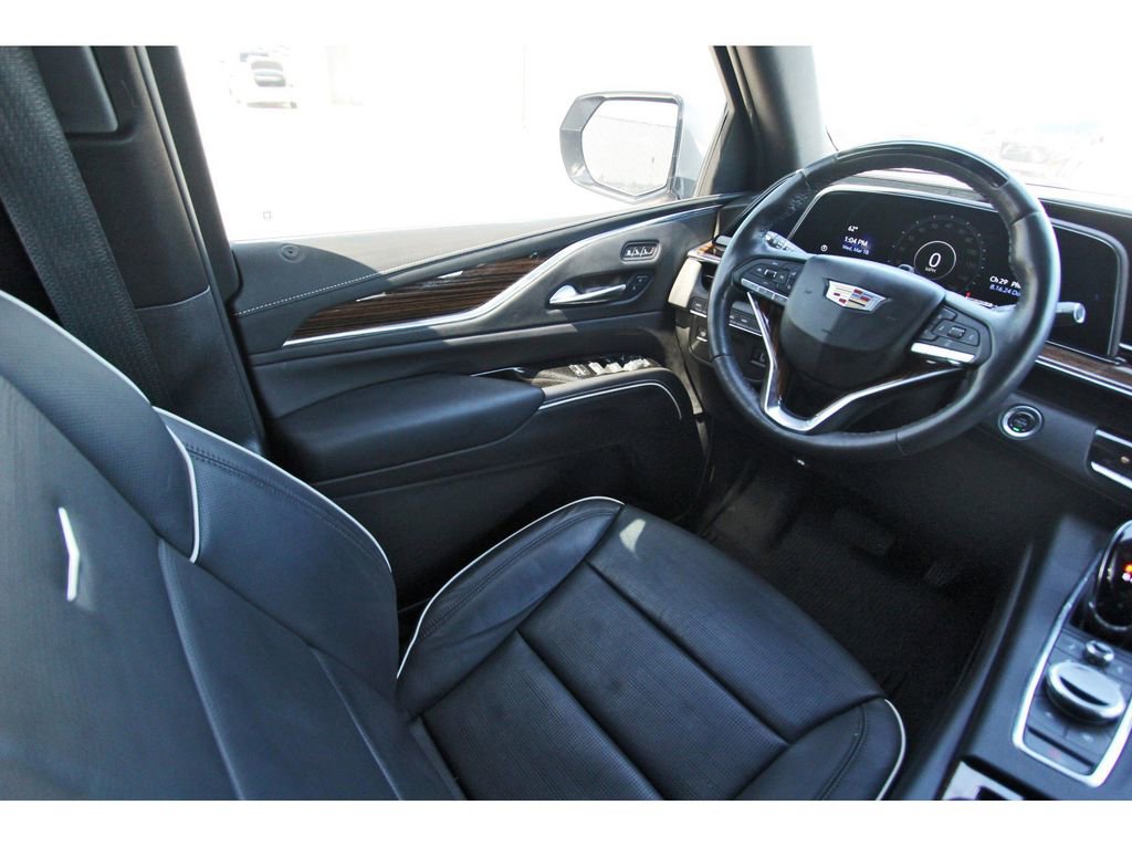 Certified 2024 Cadillac Escalade ESV Premium Luxury image 8