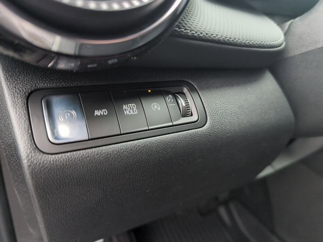 New 2026 Chevrolet Equinox LT w/ Convenience Package II image 16