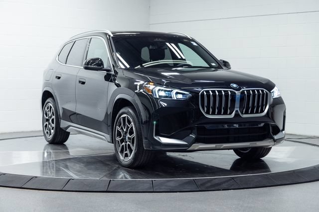 Certified 2025 BMW X1 xDrive28i w/ Technology Package AWD/4WD image 4