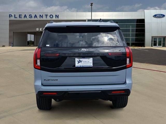 New 2025 Ford Expedition Platinum w/ Stealth Performance Package AWD/4WD image 4