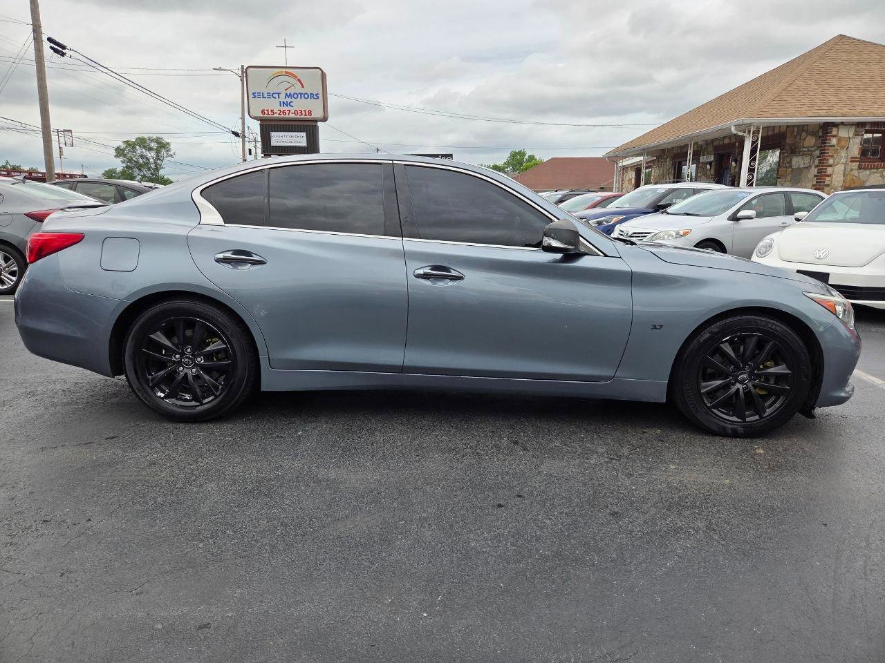 Used 2015 INFINITI Q50 w/ Moonroof Package RWD image 6