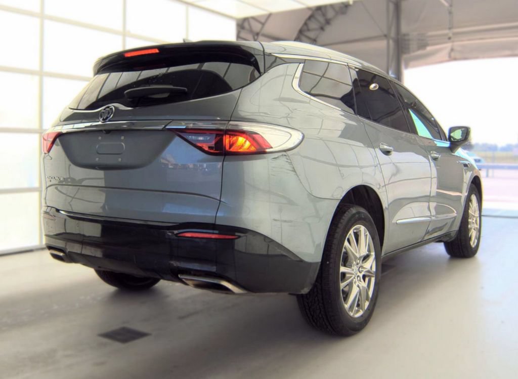 Used 2023 Buick Enclave Essence w/ Experience Buick Package AWD/4WD image 4