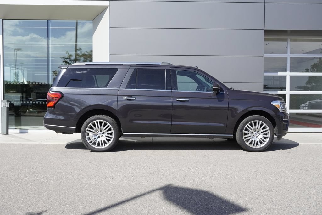 Used 2024 Ford Expedition Max Limited AWD/4WD image 7