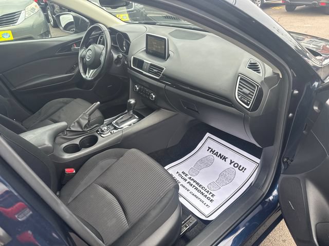 Used 2016 MAZDA MAZDA3 i Touring w/ Popular Equipment Package FWD image 32