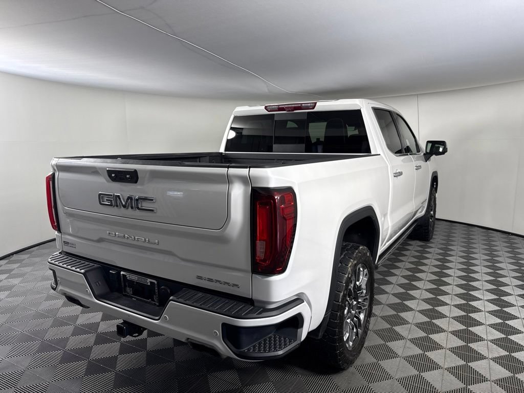 Used 2023 GMC Sierra 1500 Denali Ultimate AWD/4WD image 5