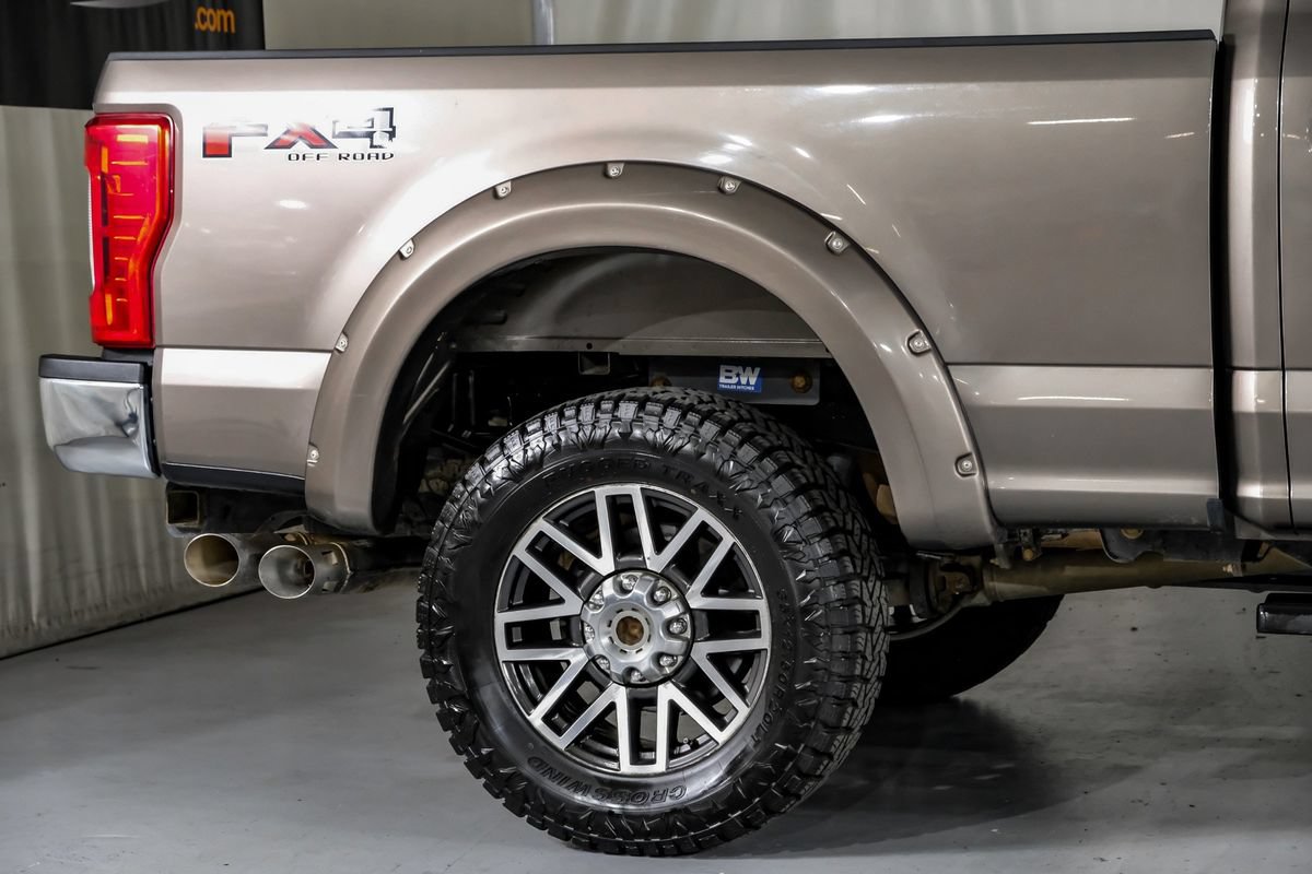 Used 2019 Ford F250 Lariat w/ Lariat Value Package AWD/4WD image 6