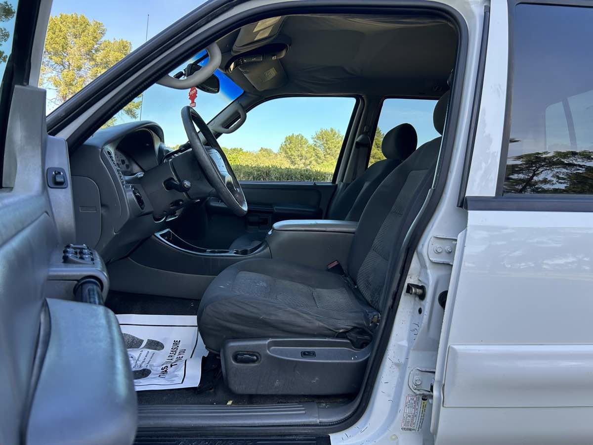 Used 2005 Ford Explorer Sport Trac XLT RWD image 17