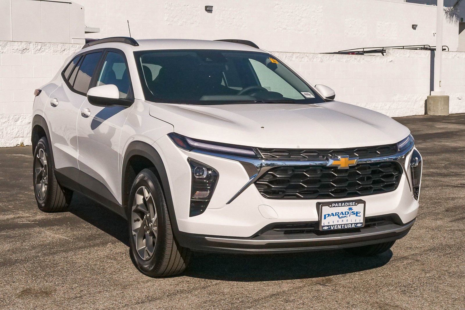 New 2026 Chevrolet Trax LT w/ Driver Confidence Package FWD image 3
