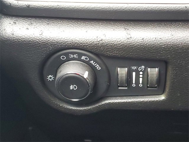 Certified 2020 Chrysler Pacifica Touring-L image 18