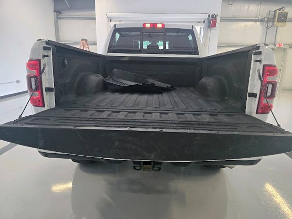 Used 2023 RAM 2500 Laramie AWD/4WD image 7