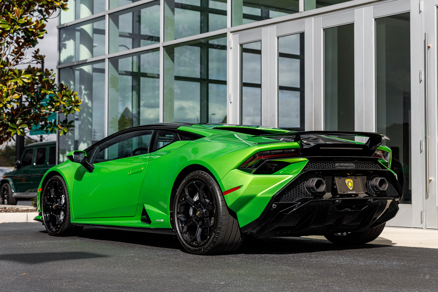 Used 2023 Lamborghini Huracan Tecnica image 15