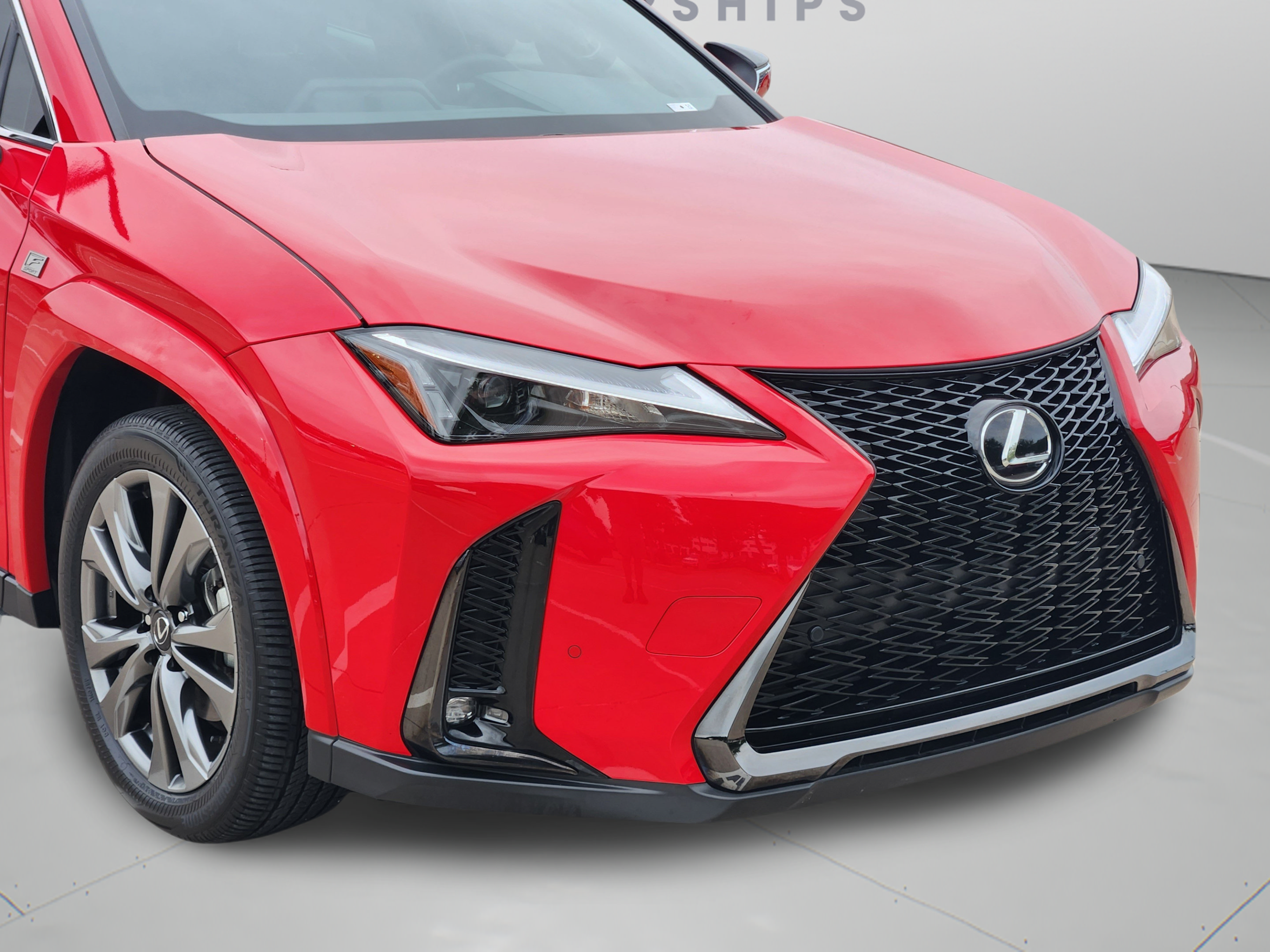 Used 2025 Lexus UX 300h FWD w/ Accessory Package (Z1) image 32