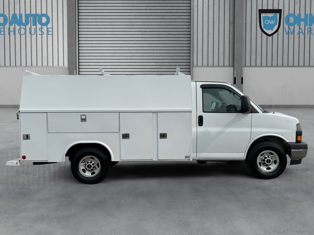 Used 2019 GMC Savana 3500 w/ Power Convenience Package RWD image 5