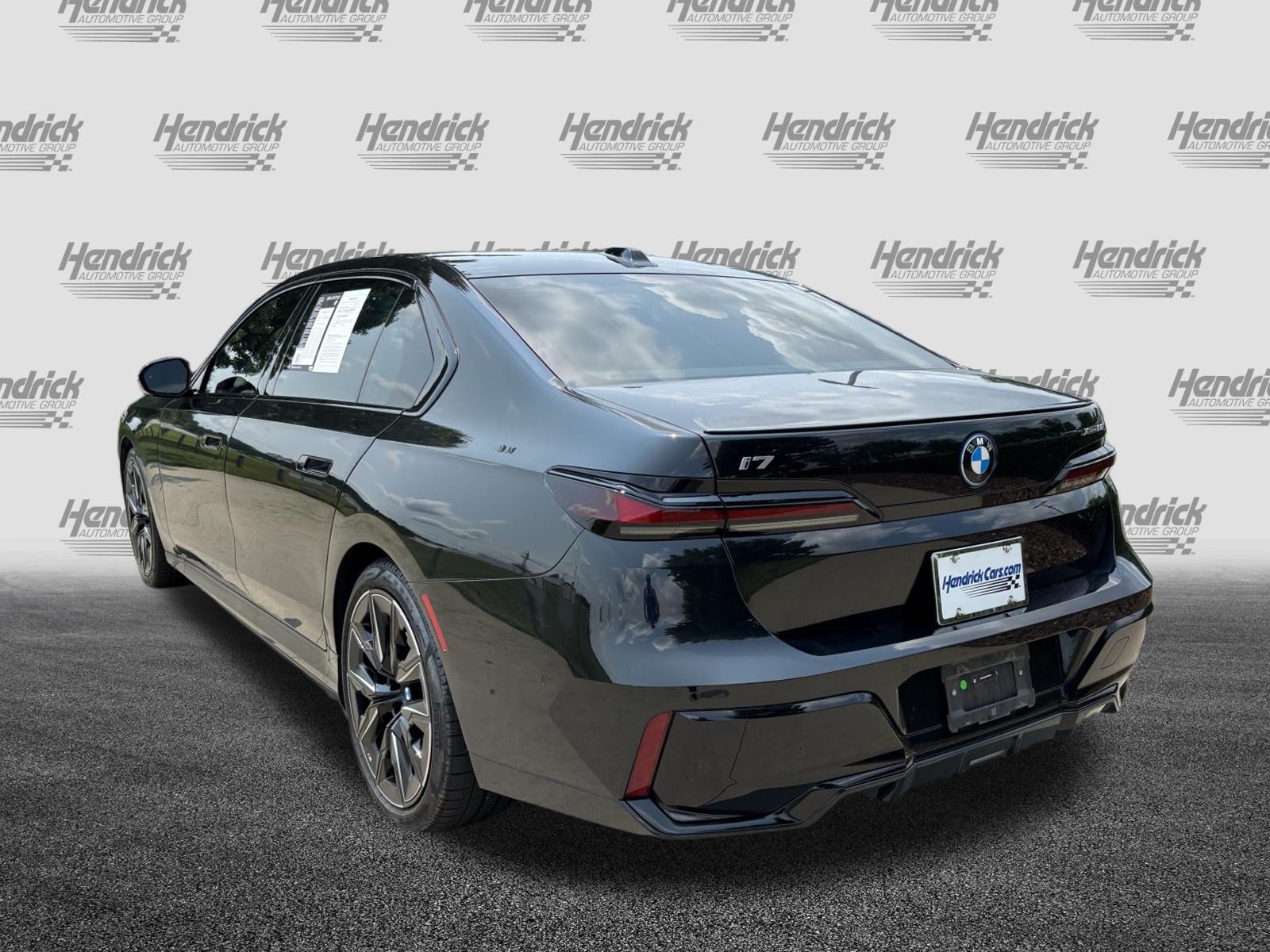 Used 2023 BMW i7 xDrive60 AWD/4WD image 8