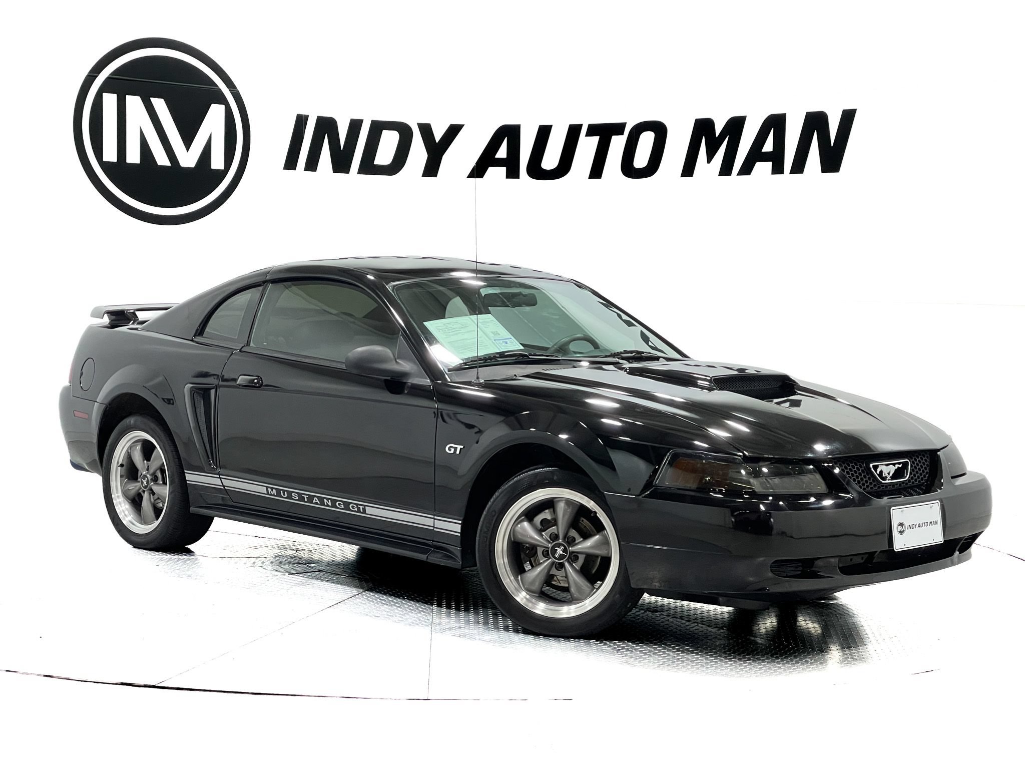 Used 2003 Ford Mustang GT RWD image 2