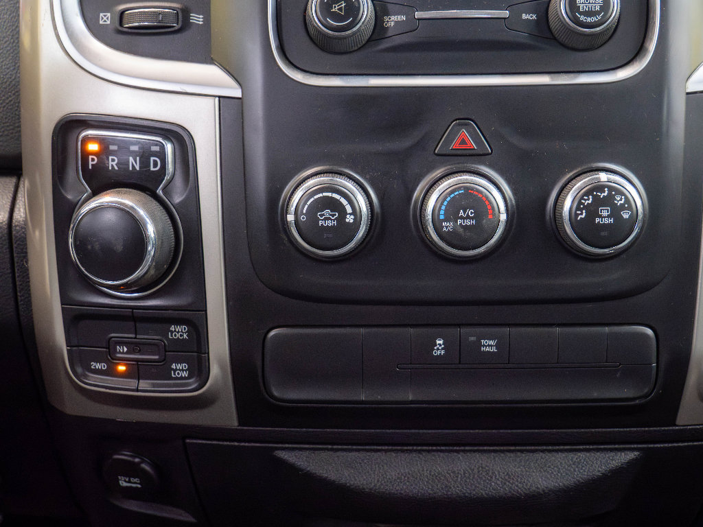 Used 2016 RAM 1500 Classic SLT AWD/4WD image 24