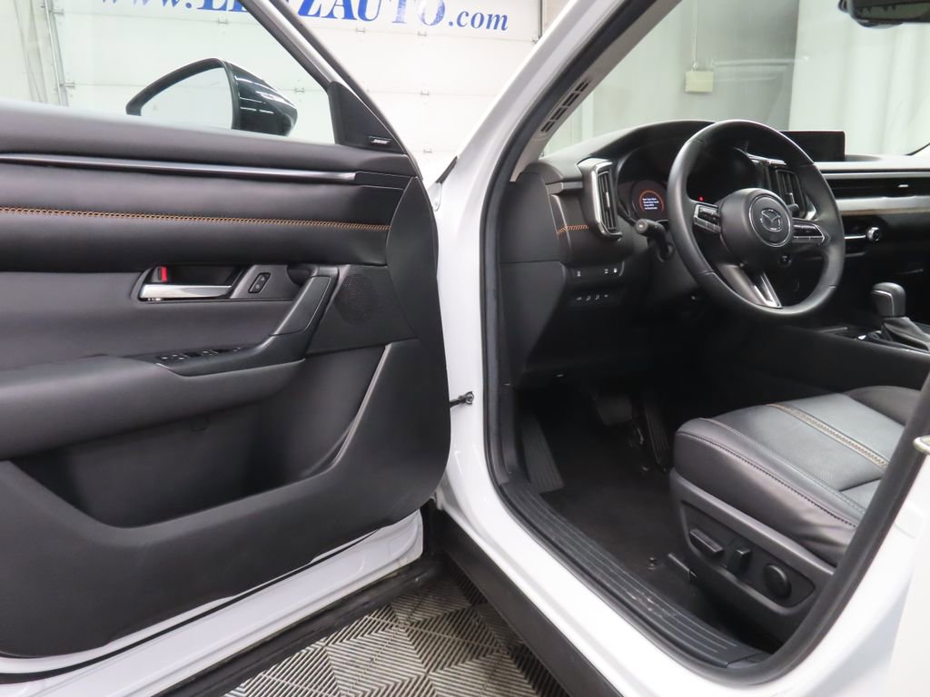 Used 2025 MAZDA CX-50 2.5 Hybrid w/ Premium Plus Pkg AWD/4WD image 37