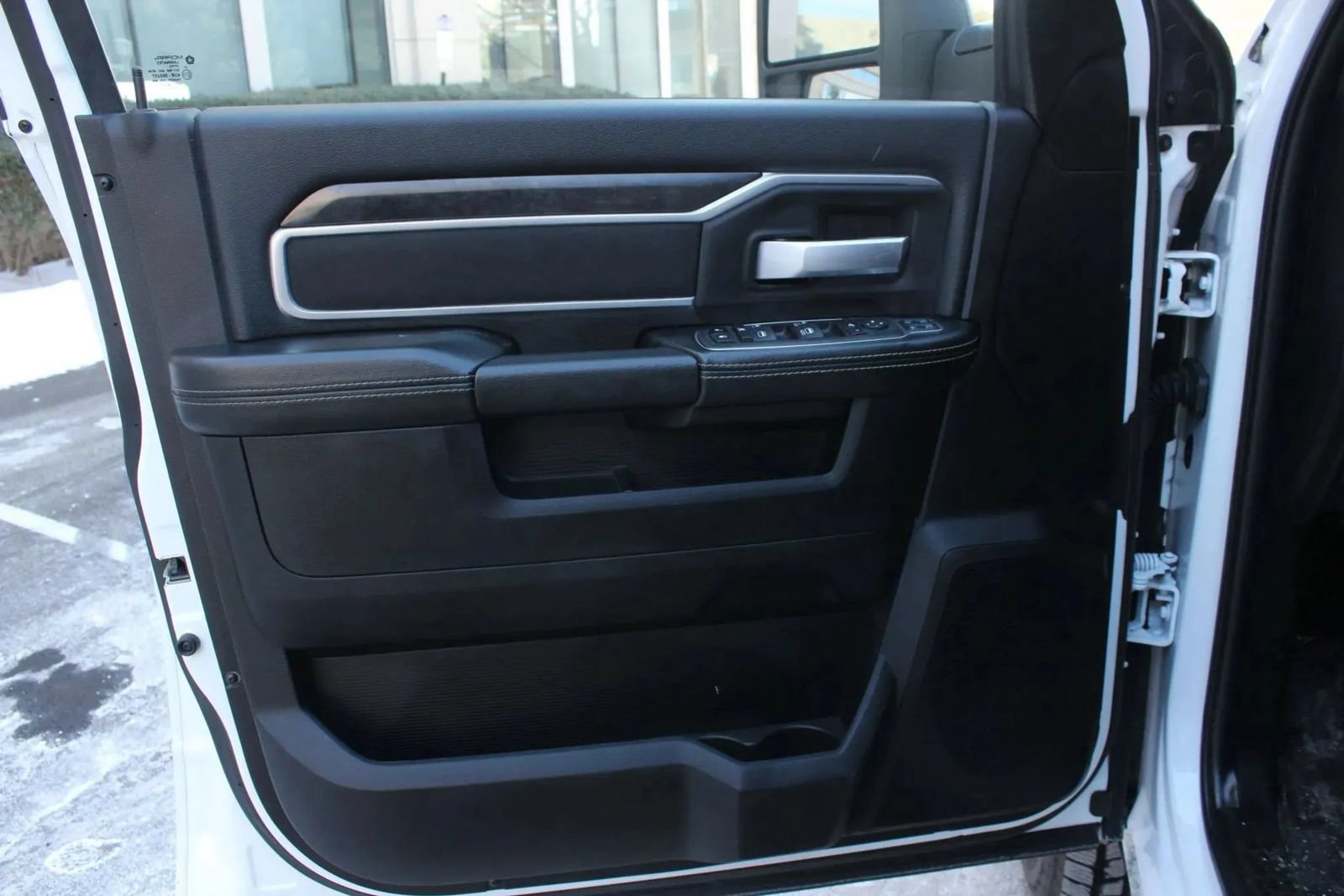 Used 2024 RAM 2500 Big Horn AWD/4WD image 16