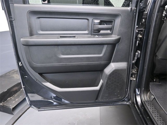 Used 2024 RAM 2500 Tradesman w/ Chrome Appearance Group image 16